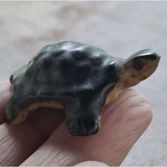 Handmade Handpainted Ceramic Turtle Tiny Miniature Ornament Mini Animal Figurine - Picture 1 of 4